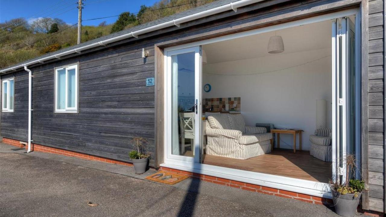 The Beach Hut Lyme Regis Eksteriør billede
